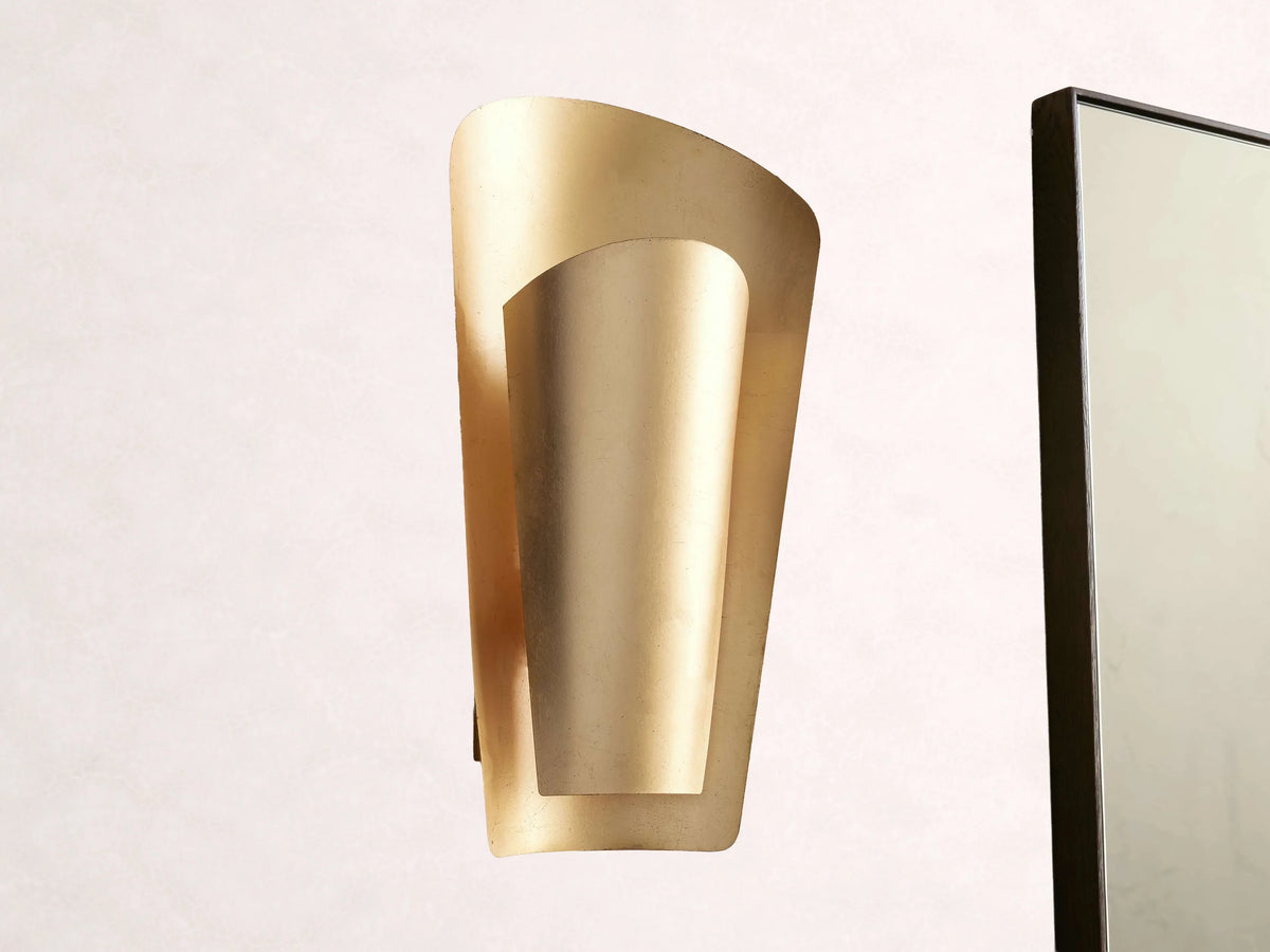 Strato Sconce