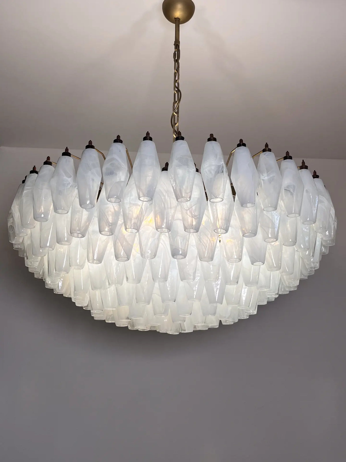 Murano Chandelier – Poliedri – 185 Glass – White Alabaster