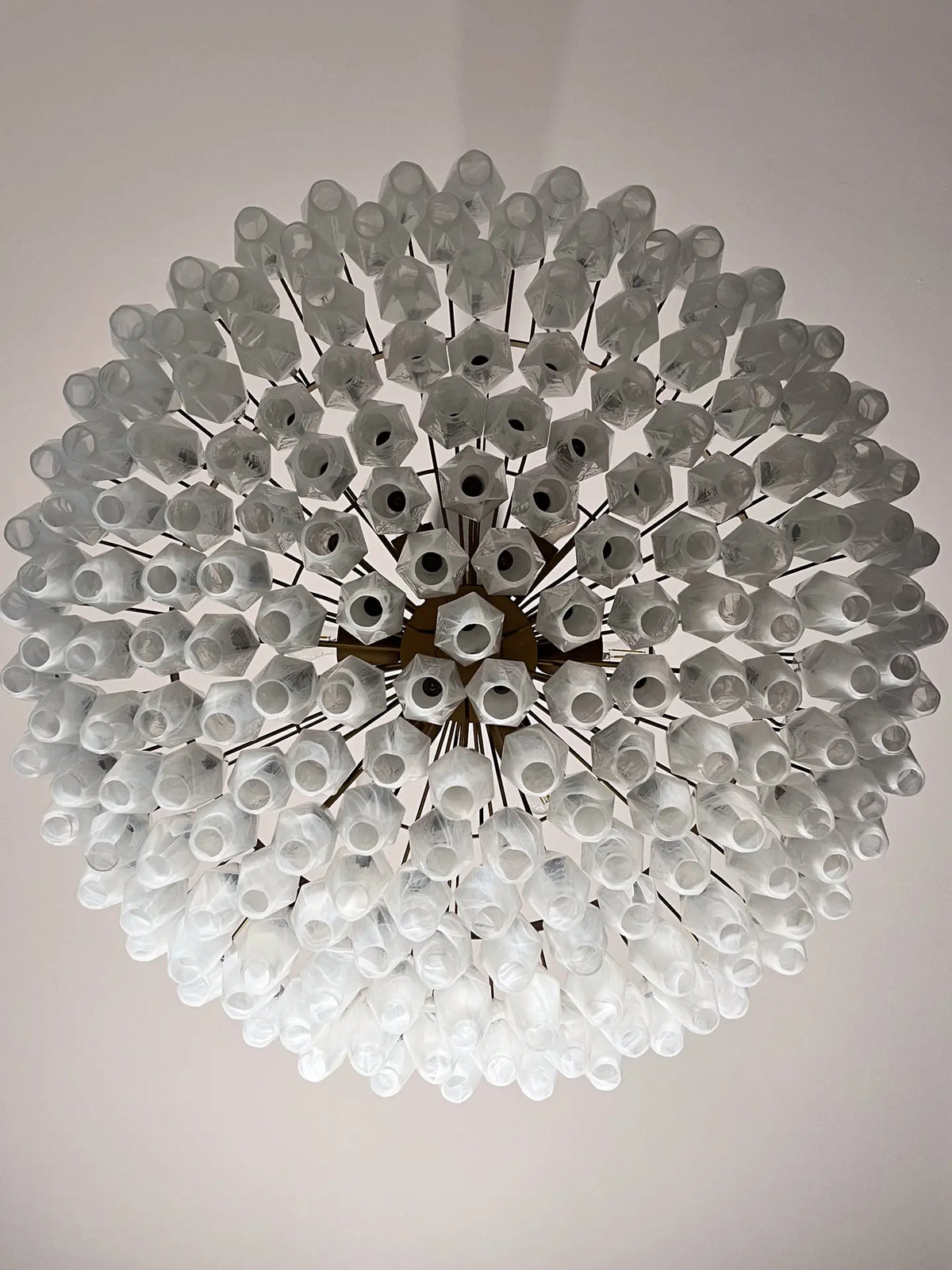 Murano Chandelier – Poliedri – 185 Glass – White Alabaster