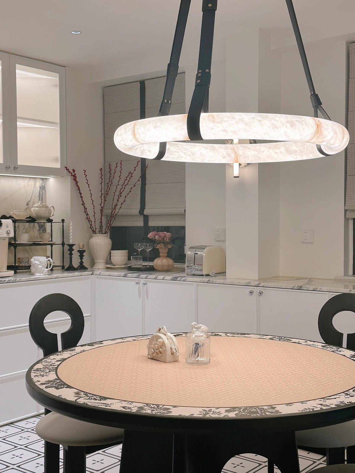 Modern Round Alabaster Chandelier for Living Room / bedroom