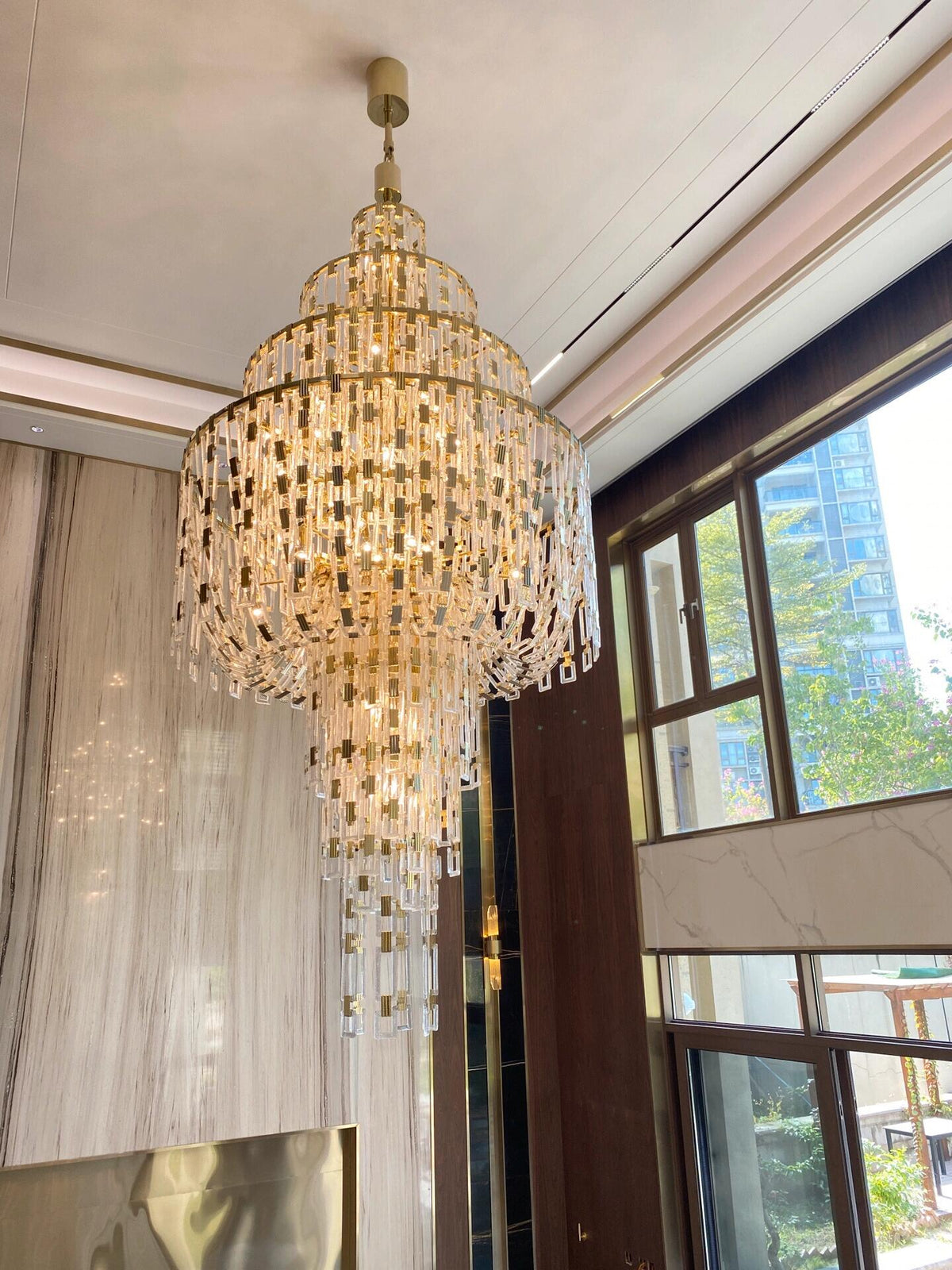 Luxury Multi-Tiered Crystal Glass Buckles Chandelier for High-Ceiling
