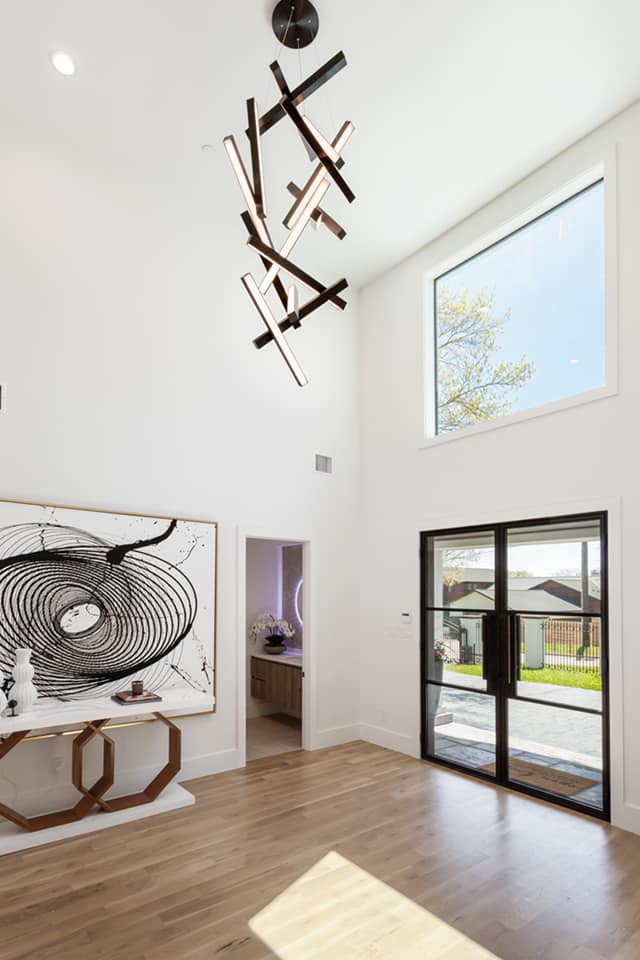 Modern Vertical Geometric Aluminum Chandelier for Staircase / foyer / high-Ceiling