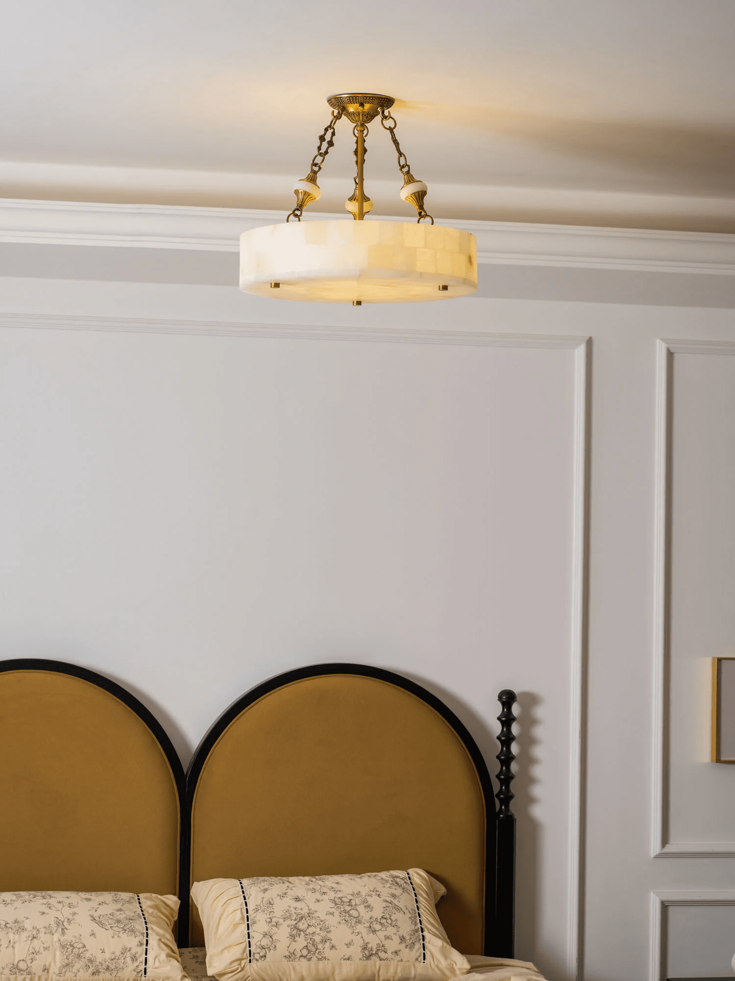 Lumisora Alabaster Ceiling Lamp - Vakkerlight