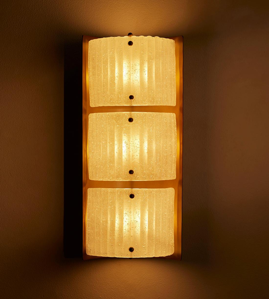 Bronte Glass Wall Light 18-Inchh