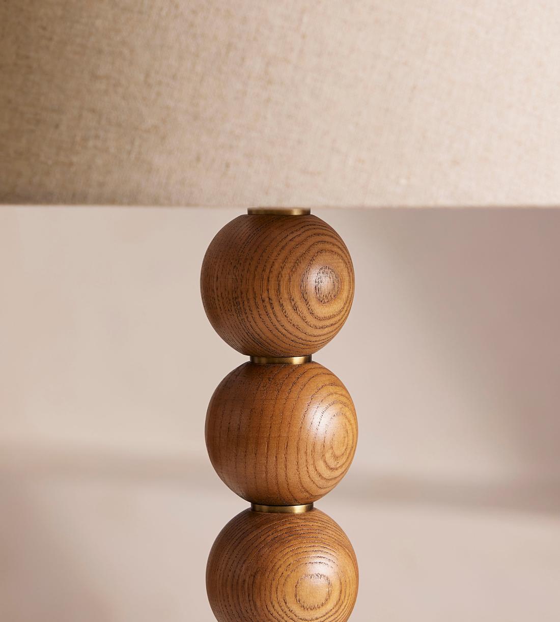 Oak Disc Table Lamp with Linen Shade - Erhaus product image 3