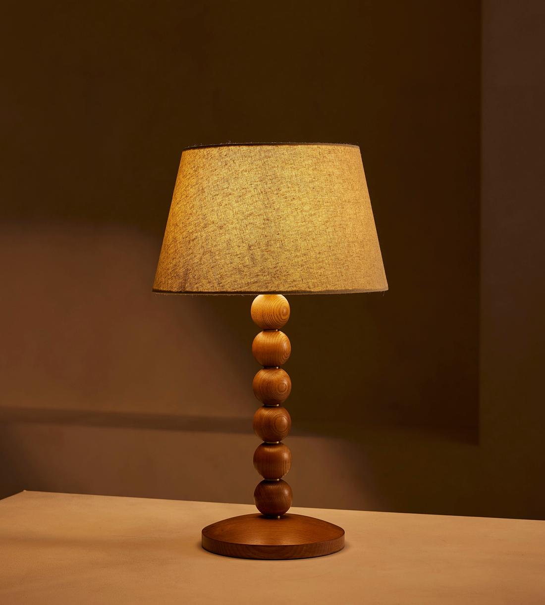 Oak Disc Table Lamp with Linen Shade - Erhaus product image 2