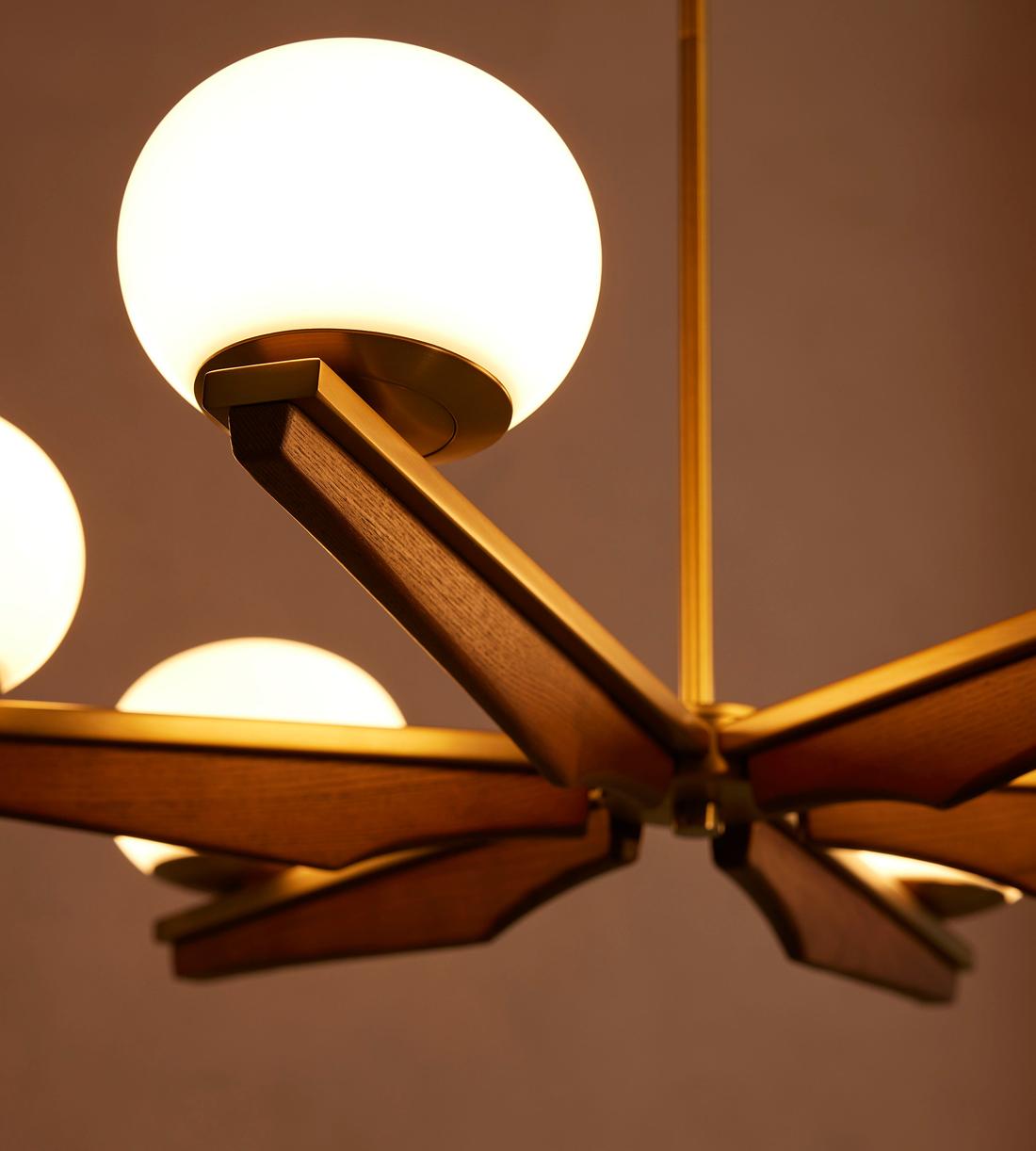 Demarco Glass Chandelier 31-Inchw