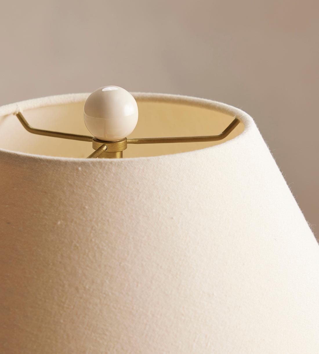 Cream Lacquer Table Lamp with Linen Shade - Erhaus product image 6