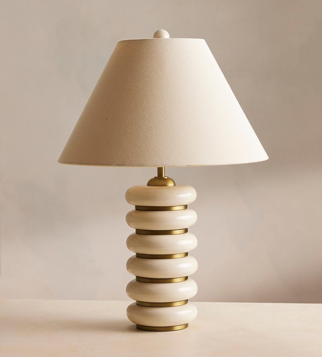 Cream Lacquer Table Lamp with Linen Shade - Erhaus product image 3