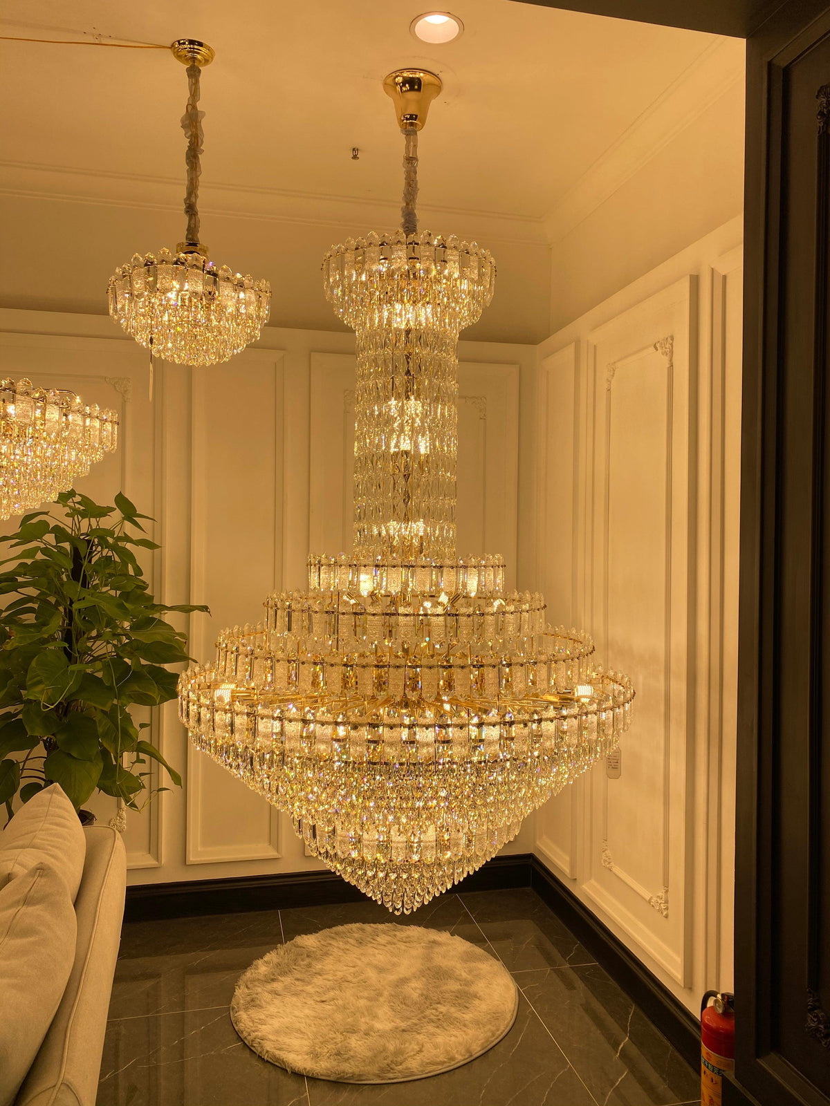 Luxury Extra Large Multi-Tiered Funnel Clear Crystal Chandelier for Staircase / foyer / living Room