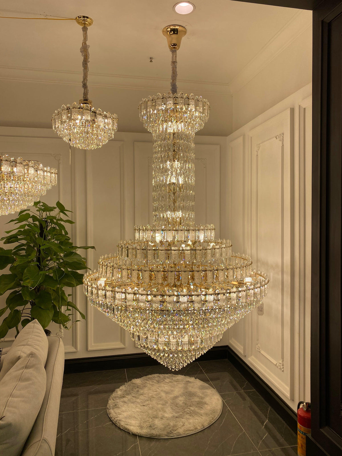 Luxury Extra Large Multi-Tiered Funnel Clear Crystal Chandelier for Staircase / foyer / living Room