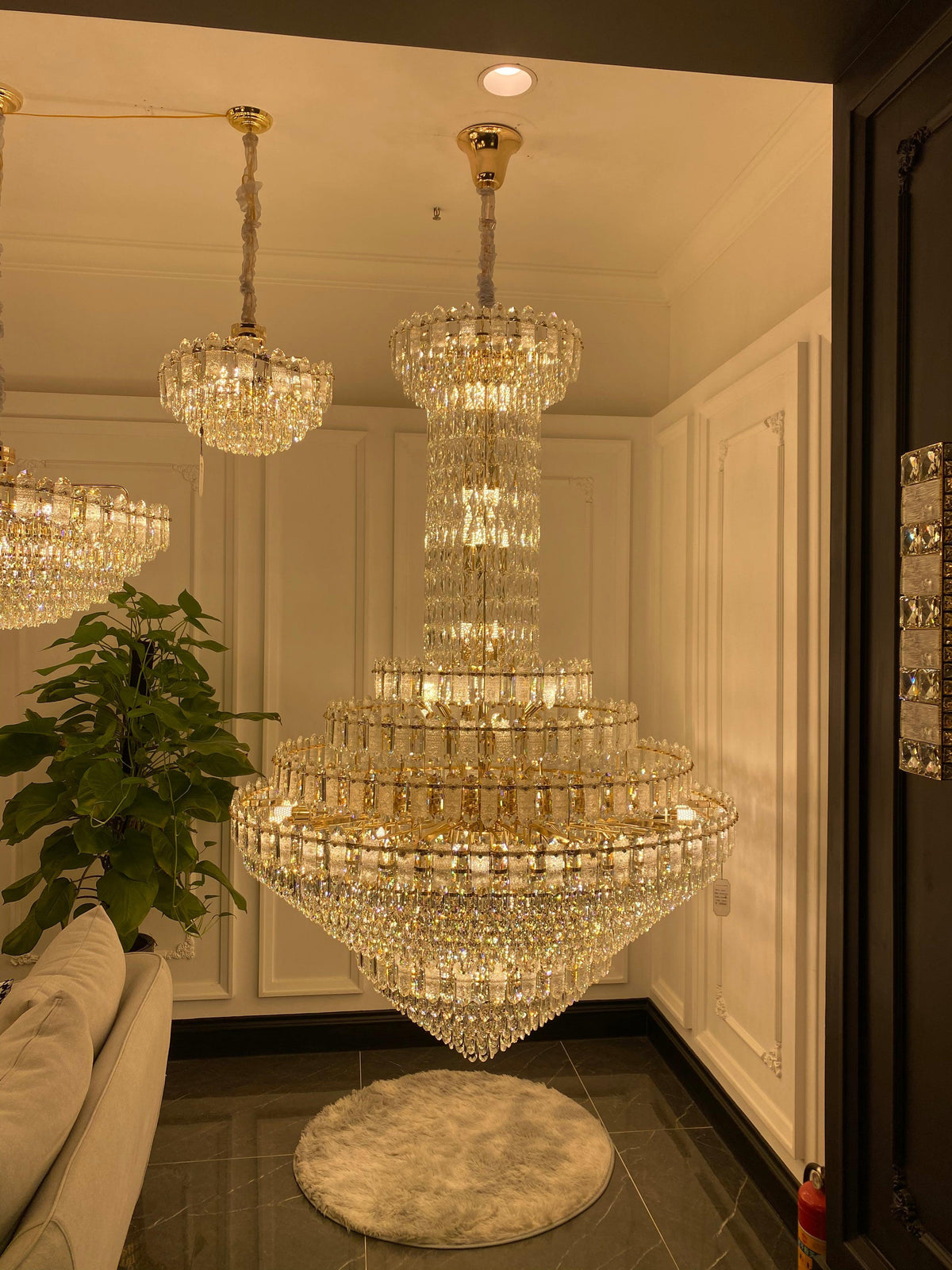 Luxury Extra Large Multi-Tiered Funnel Clear Crystal Chandelier for Staircase / foyer / living Room