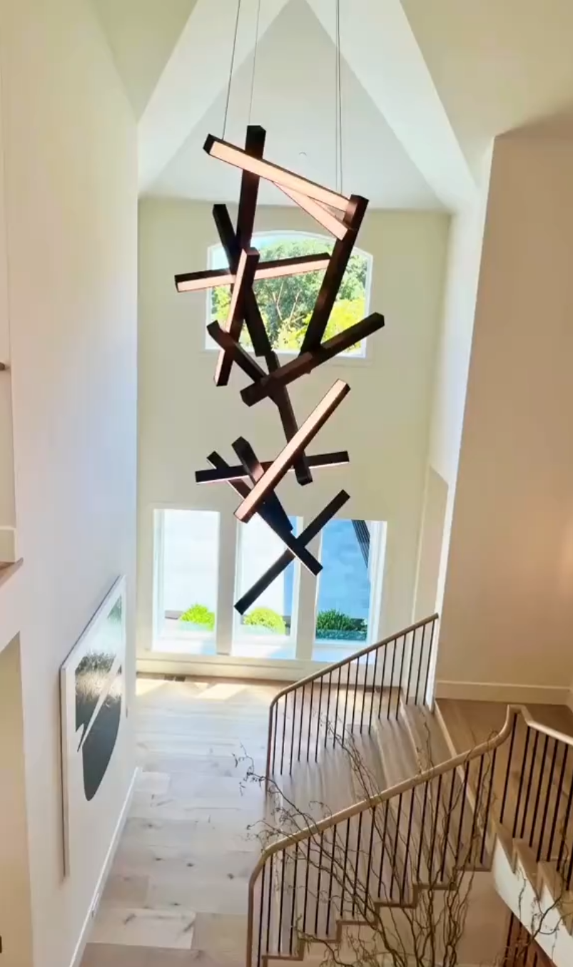 Modern Vertical Geometric Aluminum Chandelier for Staircase / foyer / high-Ceiling