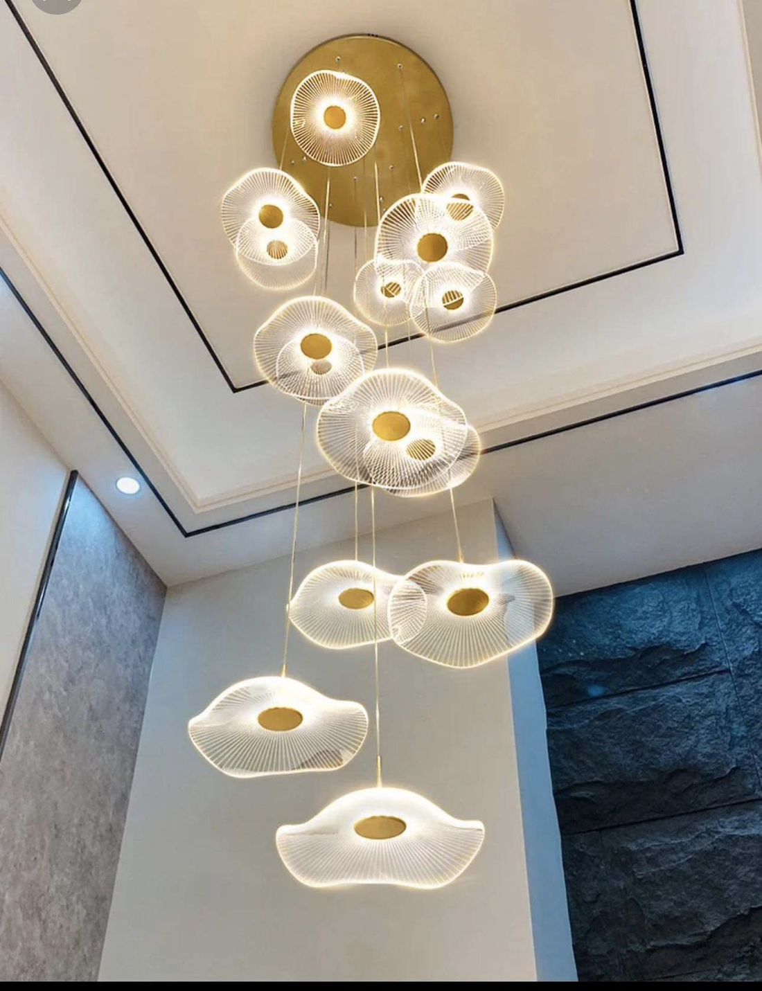Modern Gold Finish Acrylic Pendant Chandelier with Quality Metal Frame