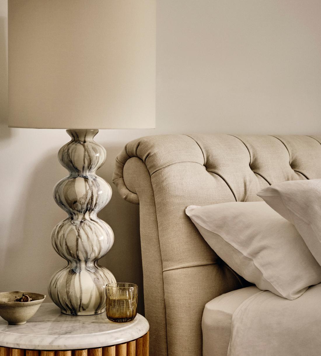 White Ceramic Table Lamp with Fabric Shade - Erhaus product image 1