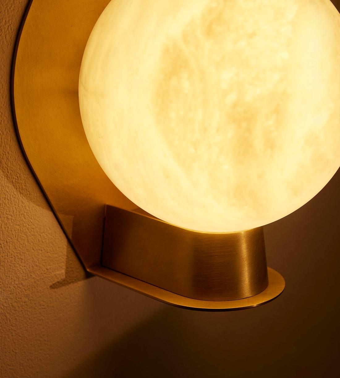 Enzo Alabaster Large Wall Light 10-Inchh