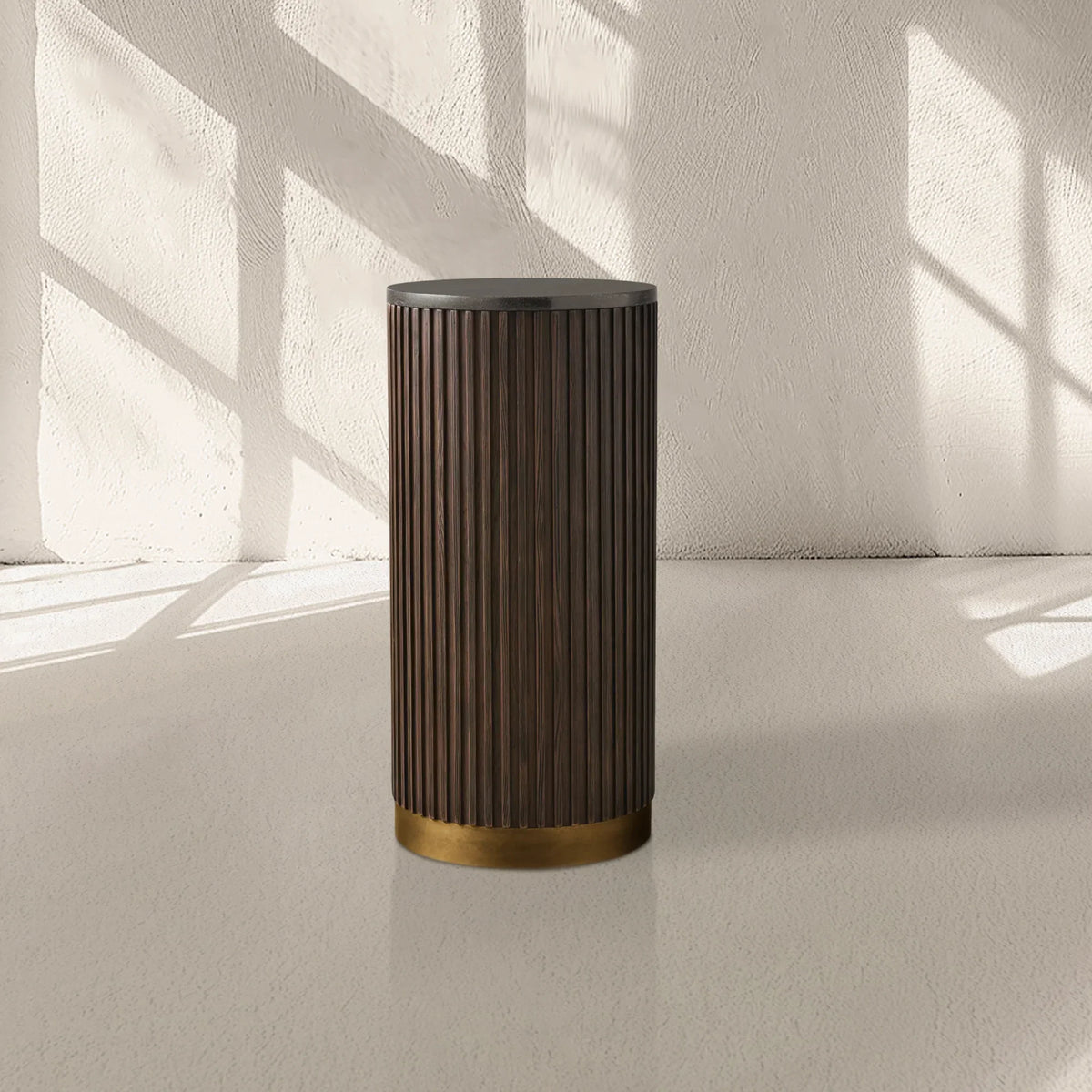 Finnley Pedestal