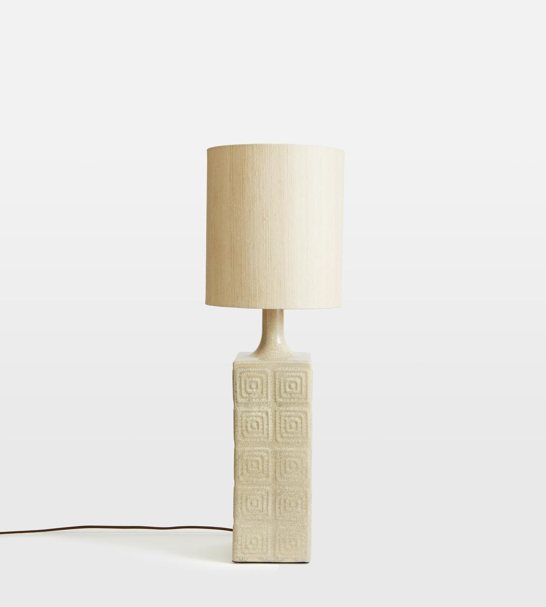 Oatmeal Ceramic Table Lamp with Linen Shade - Erhaus product image 1