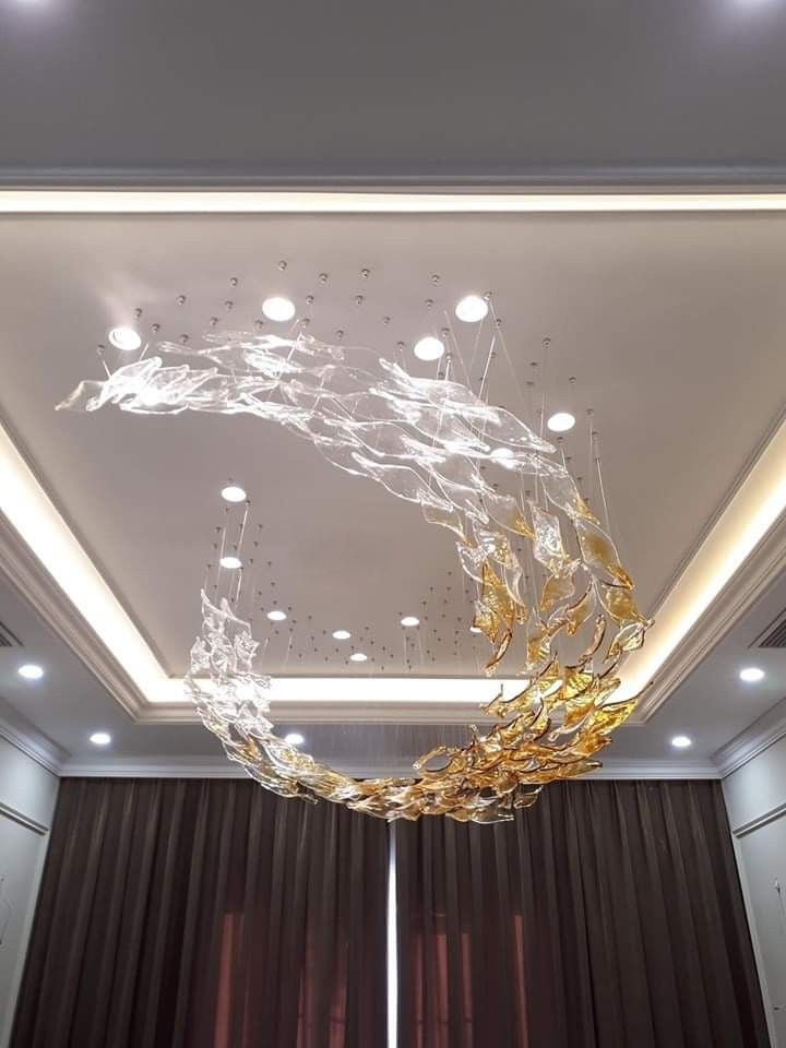 Luxury Glass Leaves Floating Chandelier with High-Quality Finish for Hotel, Villa, Living Room