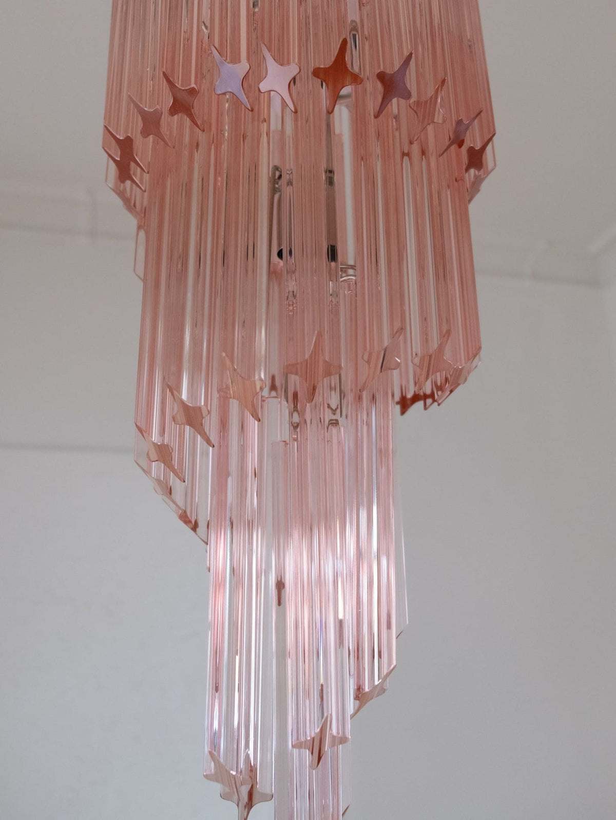 Murano Glass Chandelier – Spiral – 54 Prisms – Pink