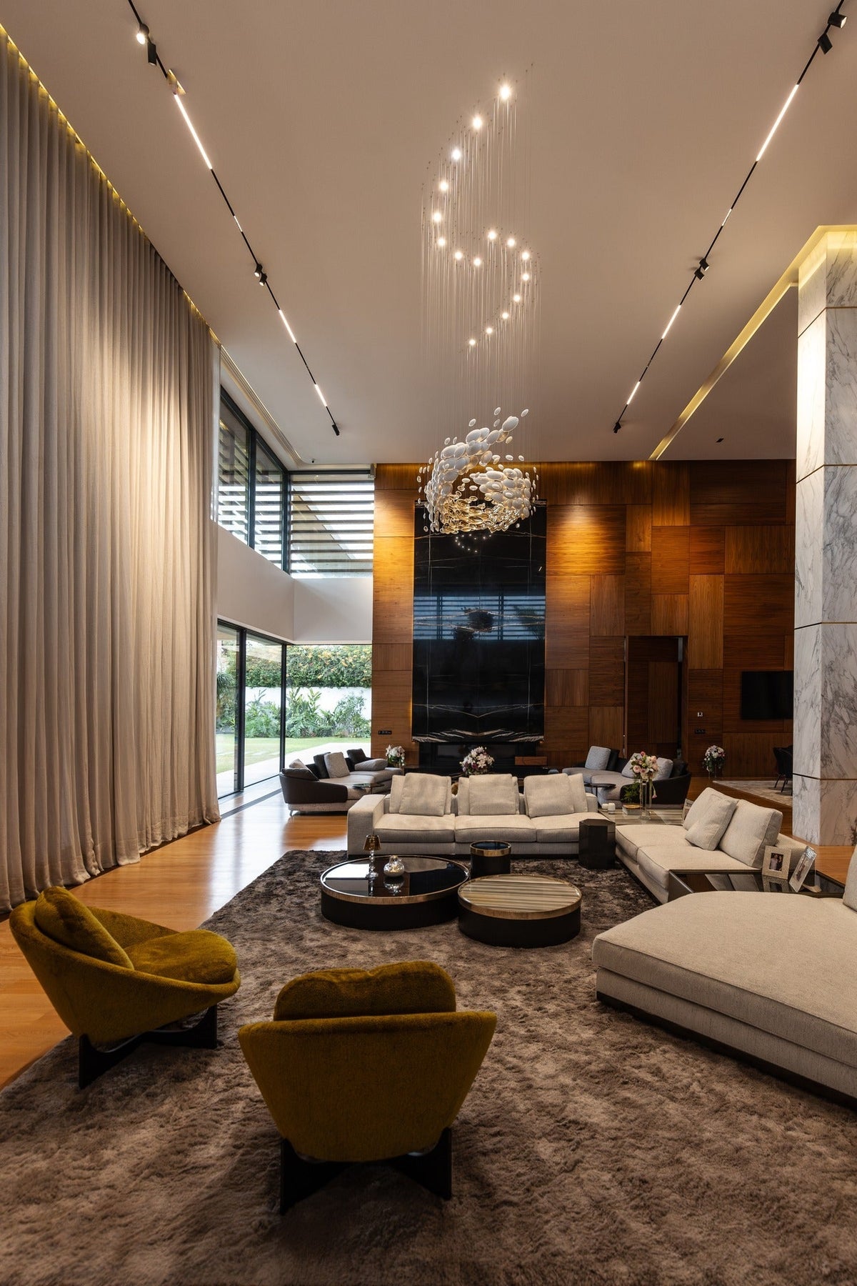 Modern Artistic Golden Dragon Egg Glass Pendant Ceiling Light for Dining Room
