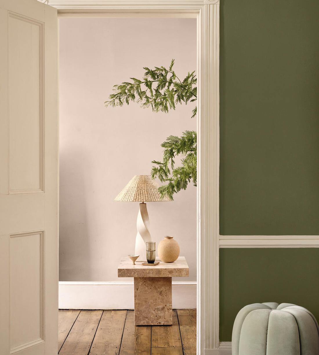 Ceramic Table Lamp with Rattan Shade - Erhaus product image 3