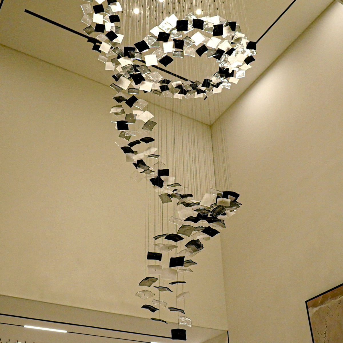 Modern Glass Spiral Floating Square Chandelier – High-Quality Finish