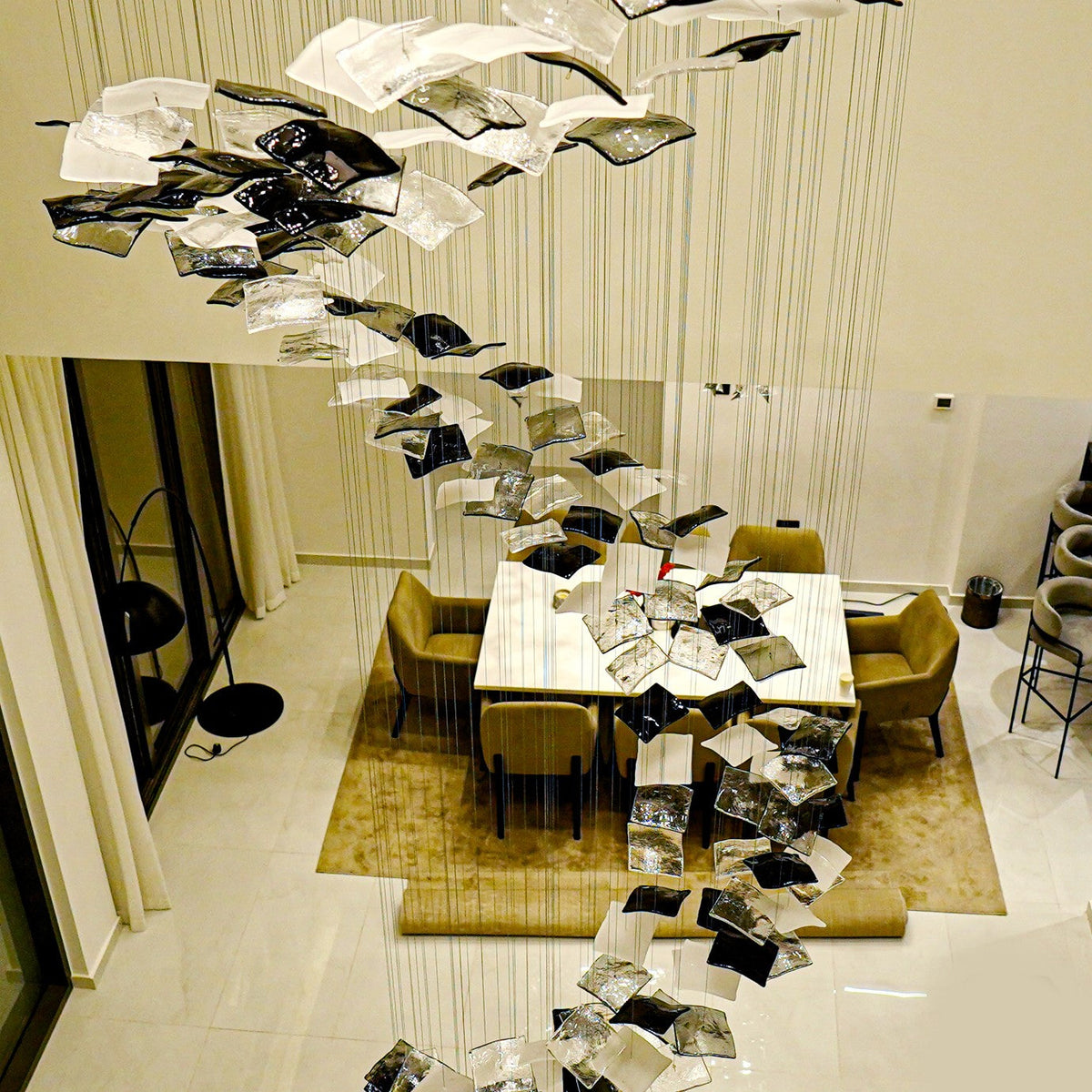 Modern Glass Spiral Floating Square Chandelier – High-Quality Finish