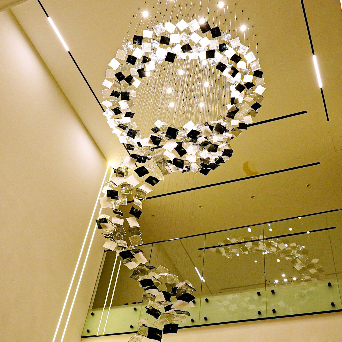Modern Glass Spiral Floating Square Chandelier – High-Quality Finish
