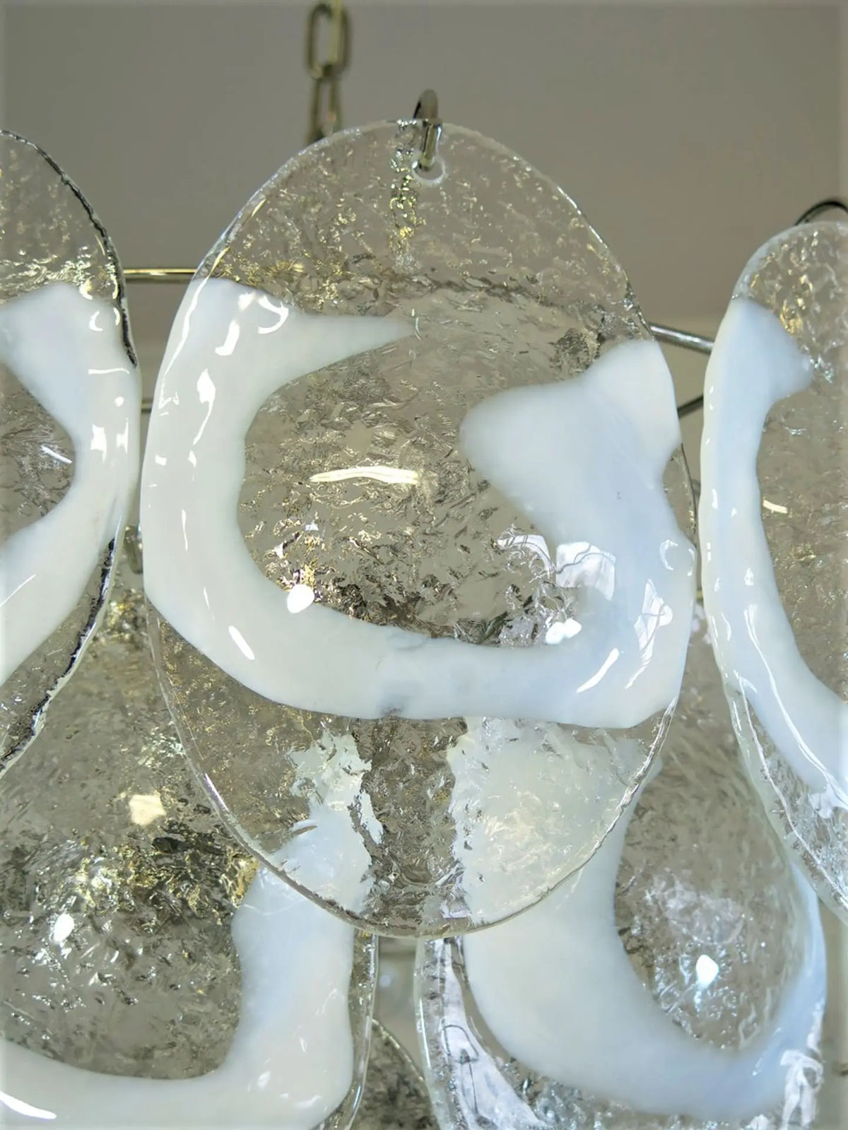 Murano Chandelier – 50 Lattimo Glass – Transparent