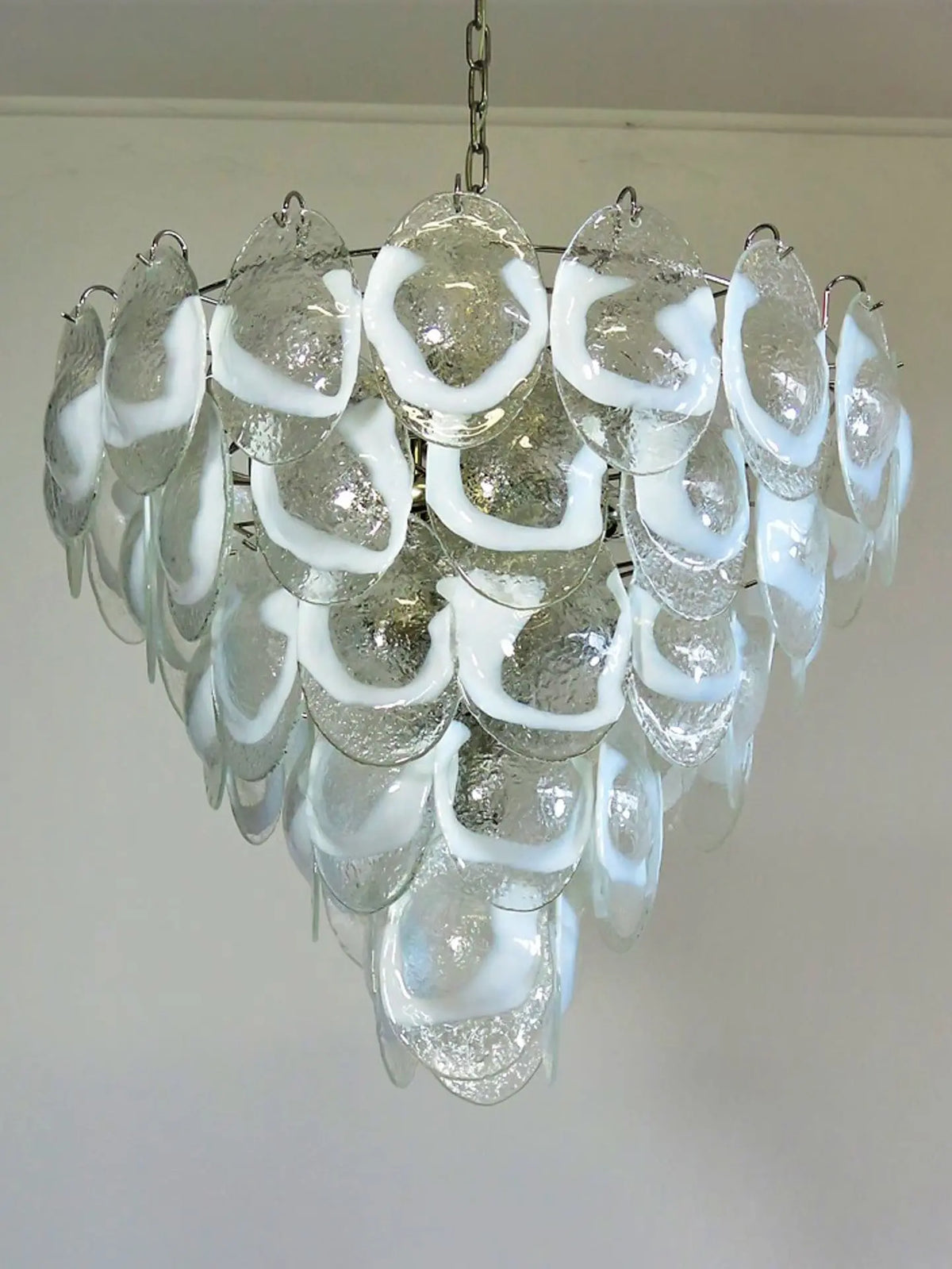 Murano Chandelier – 50 Lattimo Glass – Transparent