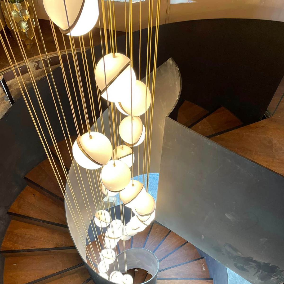 Modern Acrylic and Metal Floating Ball Chandelier for Staircase Foyer Entryway Living Room