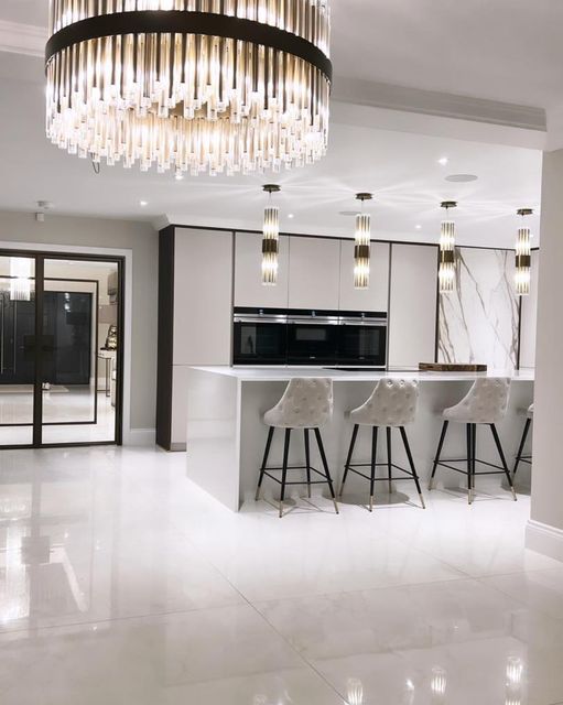 Modern Antique Brass Finish Round & Rectangle Glass Tube Chandelier – High-Quality Materials