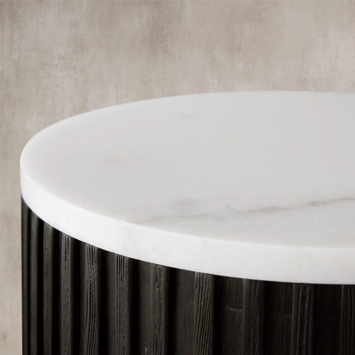 Finnley Pedestal