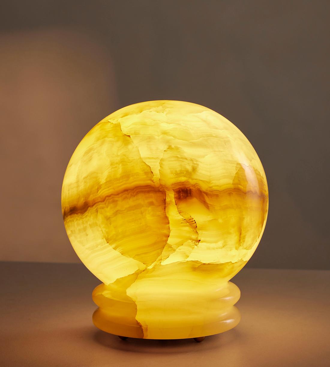Onyx Globe Table Lamp - Erhaus product image 1