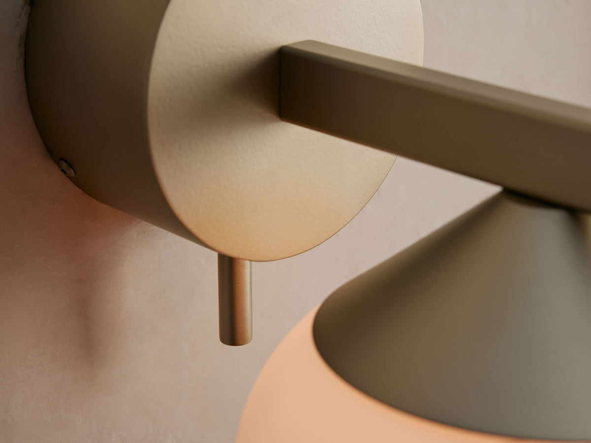 Costella Sconce