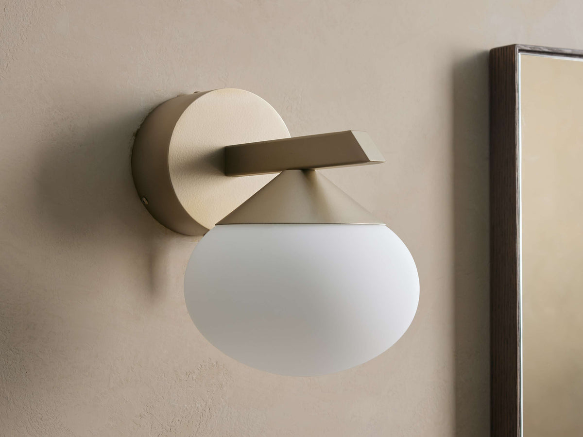 Costella Sconce