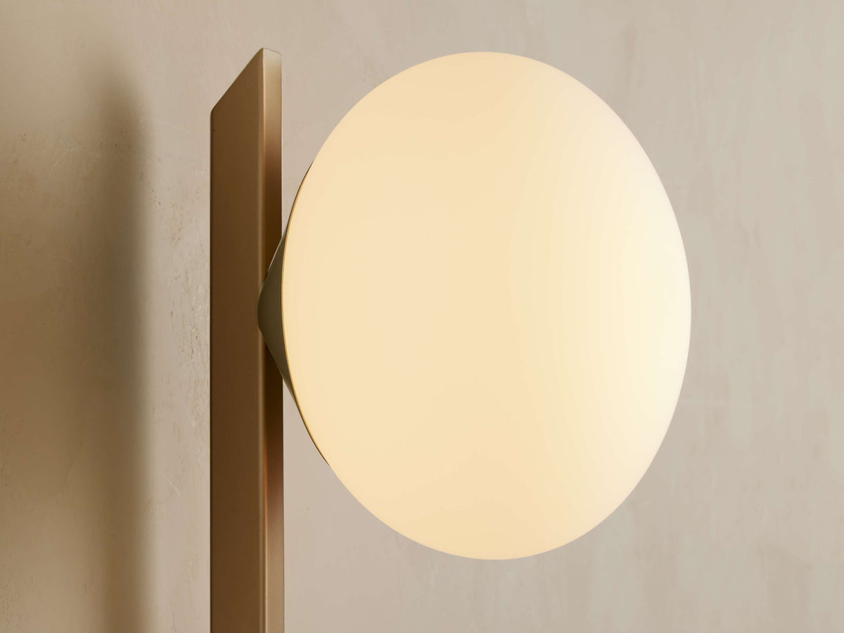 Costella Grand Sconce
