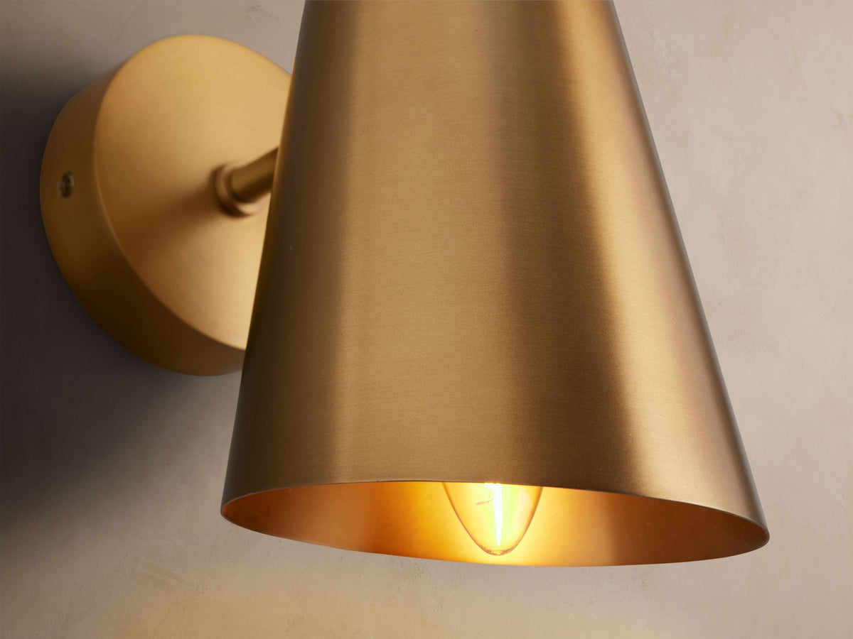 Elih Sconce