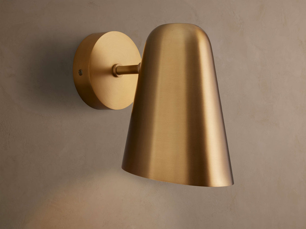 Elih Sconce