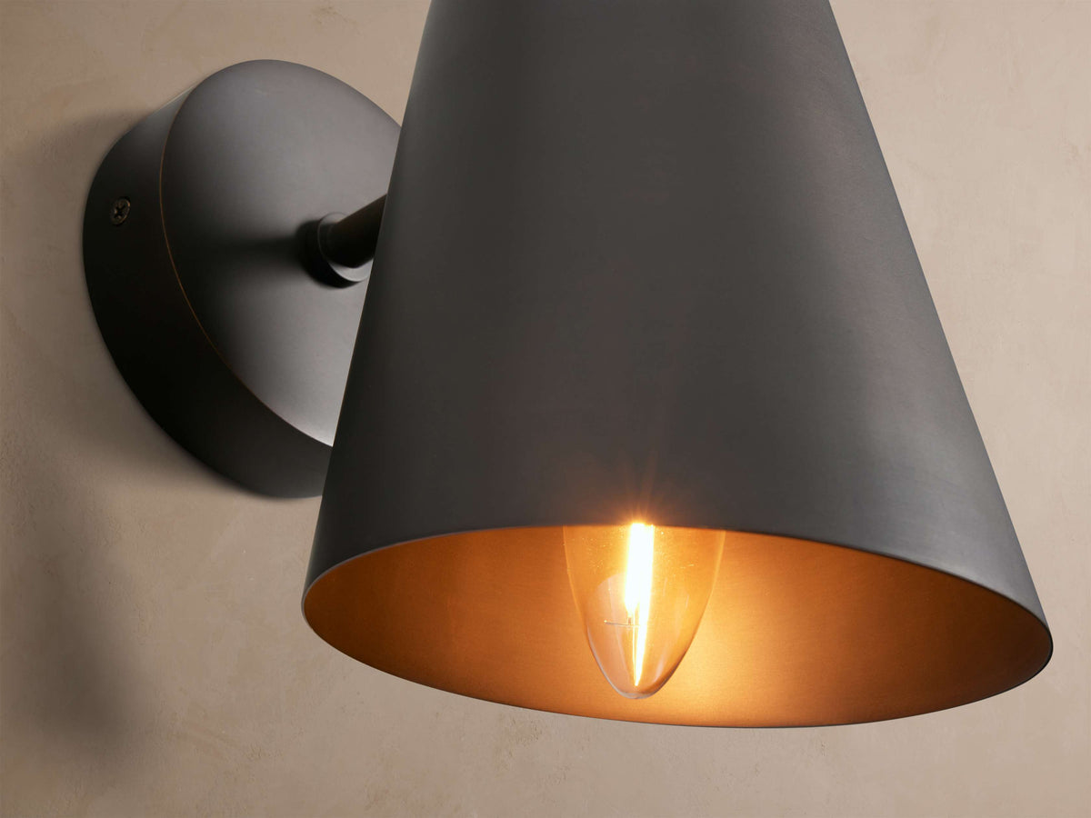Elih Sconce