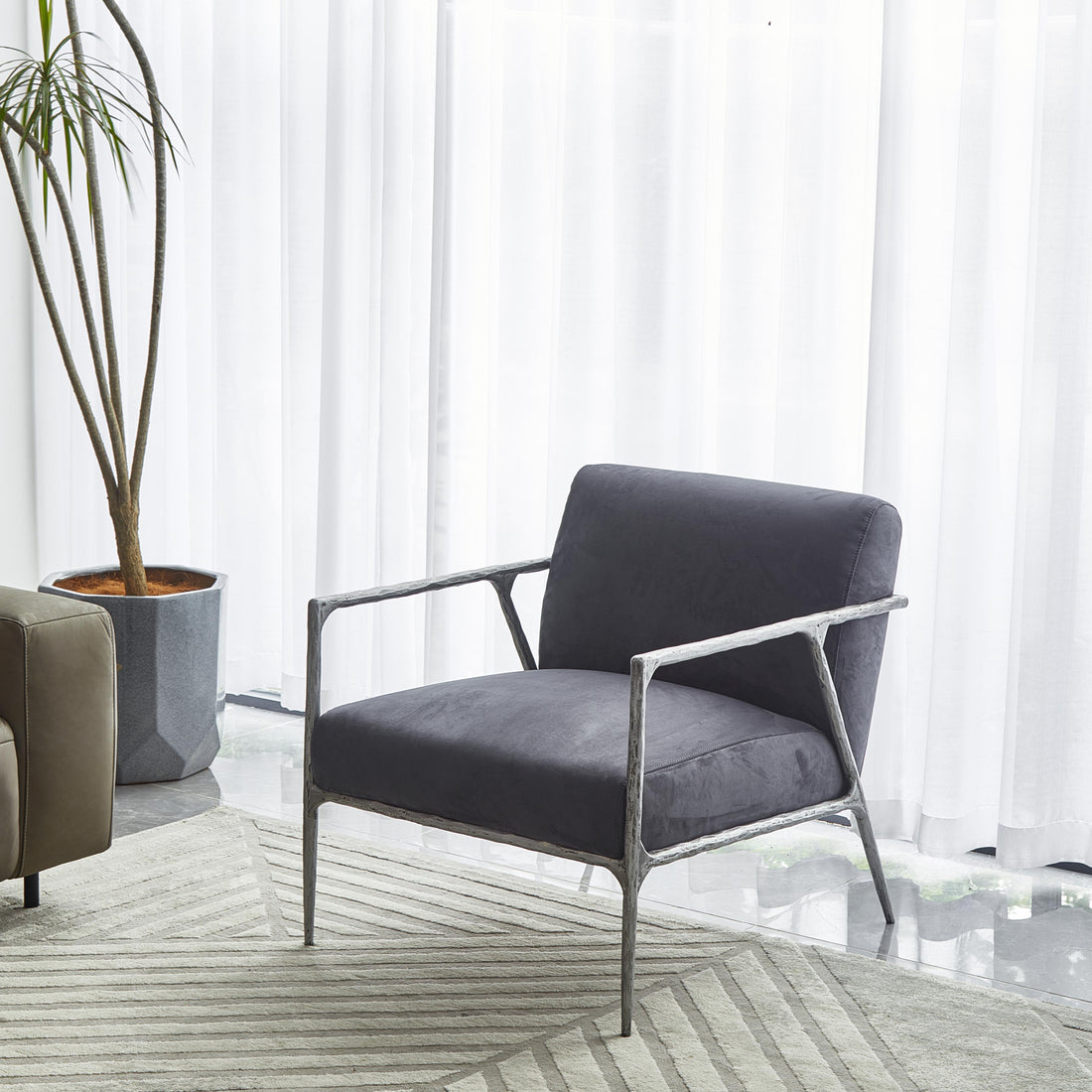 Vintage Forged Retro Silver Iron Frame Track Armchair