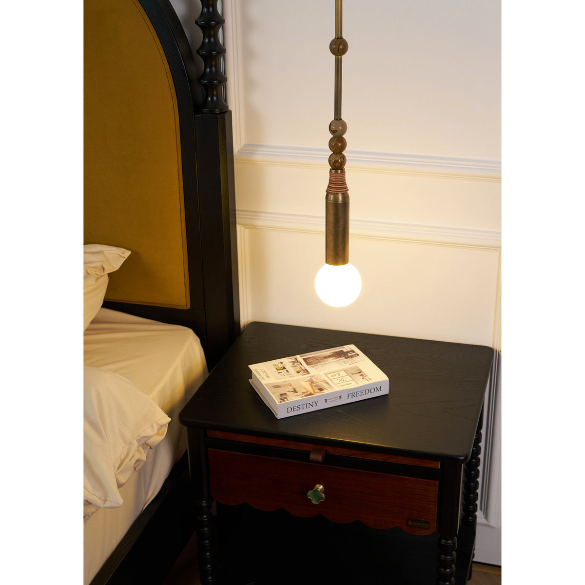 Allia Pendant Light
