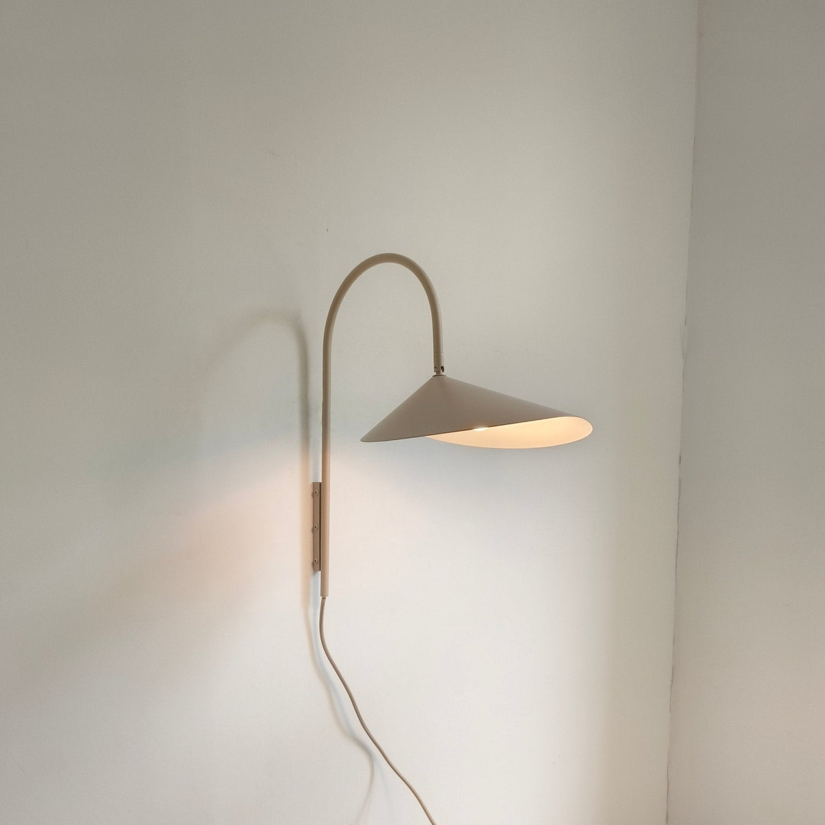 Alocasia Swivel Wall Light