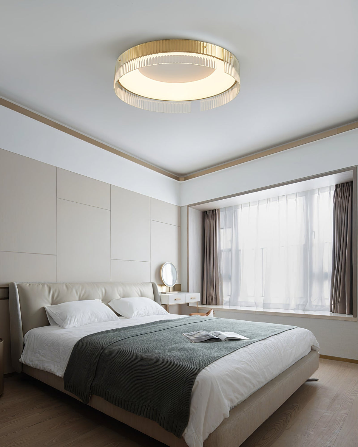 Bellatrix Ceiling Light