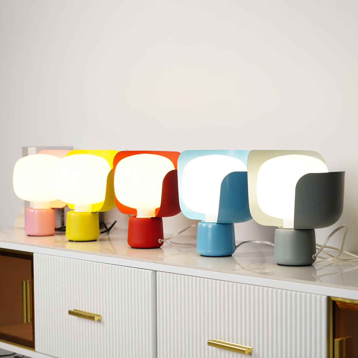 Petals Glass Table Lamp