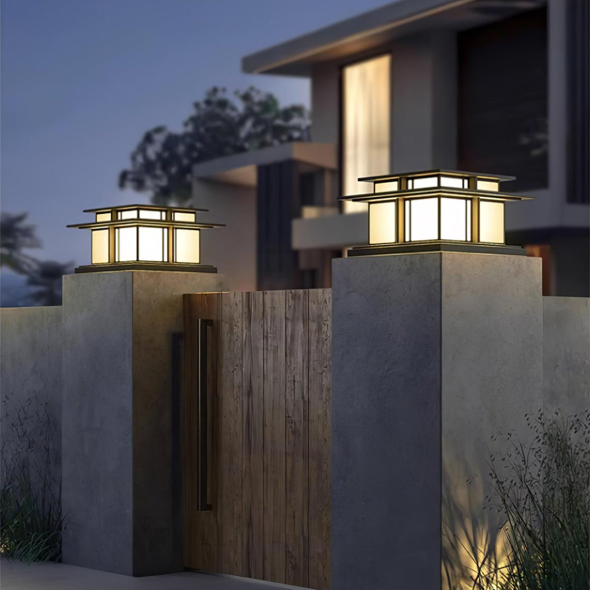 Boilyn Pillar Outdoor Light