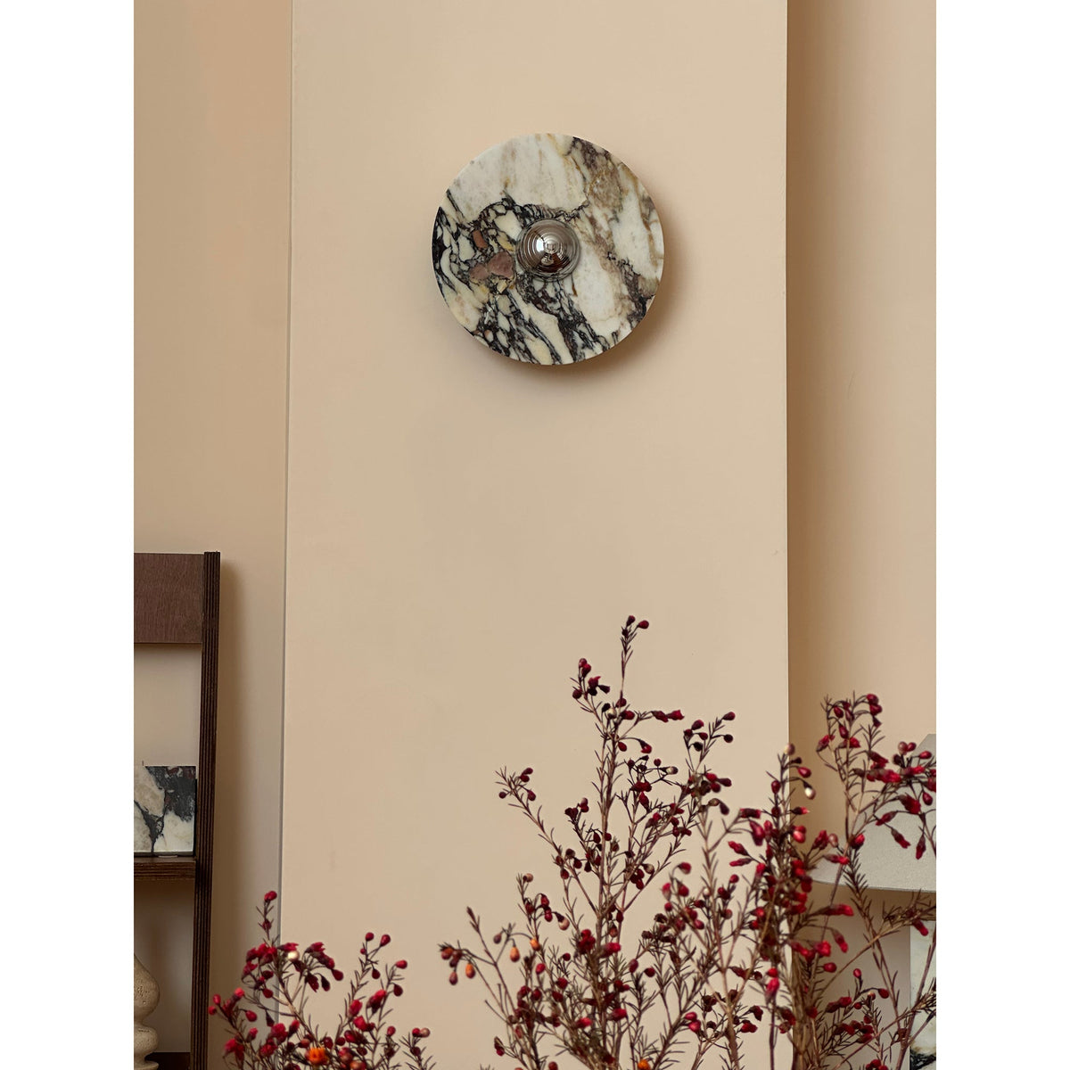 Calacatta Round Marble Sconce