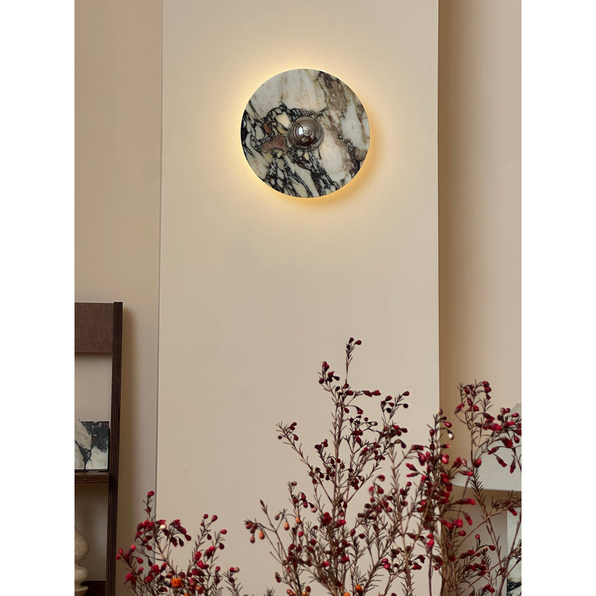 Calacatta Round Marble Sconce