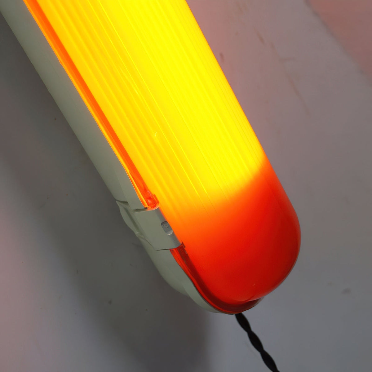 Capsules Joy Plug-in Wall Lamp
